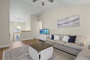 5157 Ridge Oak Dr, Madison, WI 53704 - Photo 5