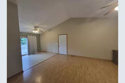 2104 Roosevelt Avenue, Beloit, WI 53511 - Photo 5