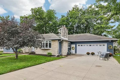 535 N Willow Street, Reedsburg, WI 53959 - Photo 1