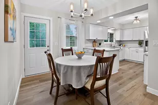6628 Hubbard Ave, Middleton, WI 53562 - Photo 9