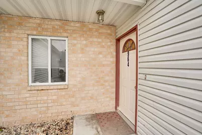 964 Rockefeller Lane, Madison, WI 53704 - Photo 3