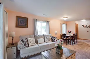 964 Rockefeller Ln, Madison, WI 53704 - Photo 17