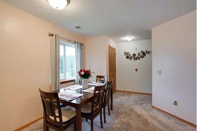 964 Rockefeller Lane, Madison, WI 53704 - Photo 7