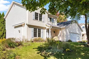 400 St Andrew's Ct, Waunakee, WI 53597 - Photo 3