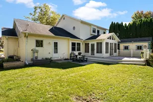 400 St Andrew's Ct, Waunakee, WI 53597 - Photo 9