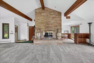 N9083 Big Spring Dr, Whitewater, WI 53190 - Photo 7