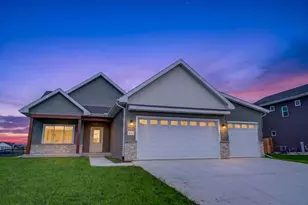 413 Chad Trl, Arlington, WI 53911 - Photo 3