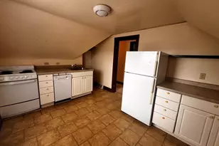 1013 Colby St, Madison, WI 53715 - Photo 3