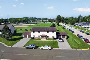 202 Danbury Ct, DeForest, WI 53532 - Photo 1