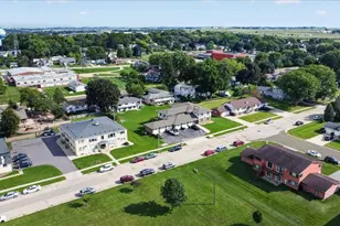 202 Danbury Ct, DeForest, WI 53532 - Photo 45
