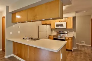 2307 Turnberry Ct, Beloit, WI 53511 - Photo 15