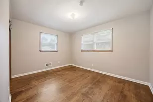 1010 N Lexington Dr, Janesville, WI 53545 - Photo 9