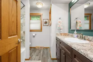 1205 Wexford Dr, Waunakee, WI 53597 - Photo 21