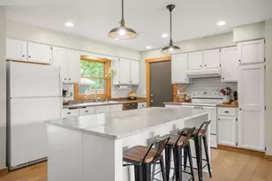 1205 Wexford Dr, Waunakee, WI 53597 - Photo 15