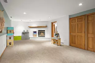 1205 Wexford Dr, Waunakee, WI 53597 - Photo 33