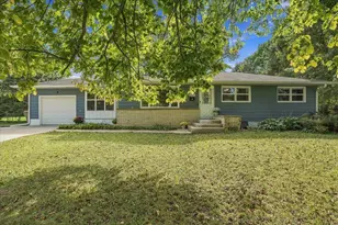 5809 Crabapple Ln, Madison, WI 53711 - Photo 1