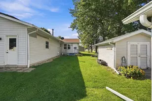 307 Locust St, Lena, IL 61048 - Photo 31