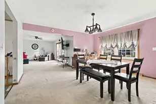 307 Locust St, Lena, IL 61048 - Photo 9