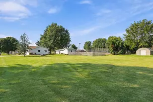 307 Locust St, Lena, IL 61048 - Photo 33