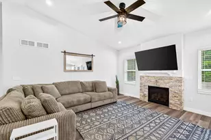 5002 Great Gray Dr, Madison, WI 53718 - Photo 7