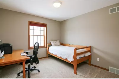 8430 Elderberry Road, Madison, WI 53707 - Photo 11