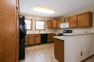8430 Elderberry Rd, Madison, WI 53707 - Photo 5