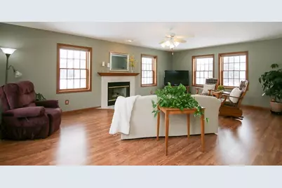 8430 Elderberry Road, Madison, WI 53707 - Photo 7