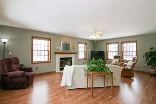 8430 Elderberry Rd, Madison, WI 53707 - Photo 7