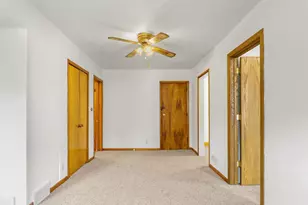 3570 Ridgeway Ave, Madison, WI 53704 - Photo 17
