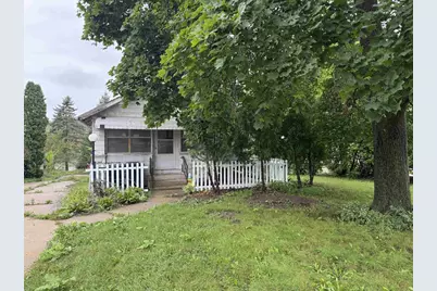 1275 N Parker Drive, Janesville, WI 53545 - Photo 1