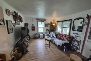 1121 Putnam Ave, Janesville, WI 53546 - Photo 5