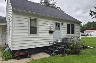 1121 Putnam Ave, Janesville, WI 53546 - Photo 3