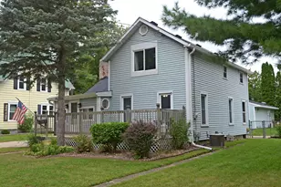 606 W Sherman Ave, Fort Atkinson, WI 53538 - Photo 1