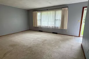 2211 E Easy St, Beloit, WI 53511 - Photo 7