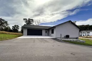 328 Brooke Cir, Montello, WI 53949 - Photo 1