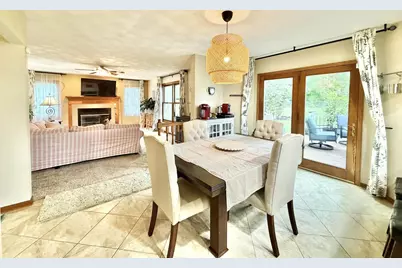 711 E Azalea Terrace, Beloit, WI 53511 - Photo 13