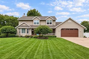711 E Azalea Terrace, Beloit, WI 53511 - Photo 3