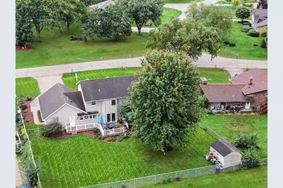 711 E Azalea Terrace, Beloit, WI 53511 - Photo 39