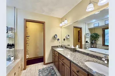 711 E Azalea Terrace, Beloit, WI 53511 - Photo 25