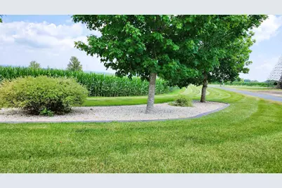 11056 Center Road, Durand, IL 61024 - Photo 13