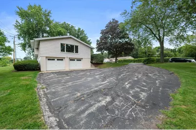 2305 Patricia Lane, Waukesha, WI 53188 - Photo 39