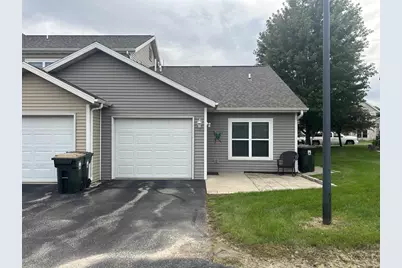 211 S Musket Ridge Drive #211, Sun Prairie, WI 53590 - Photo 5