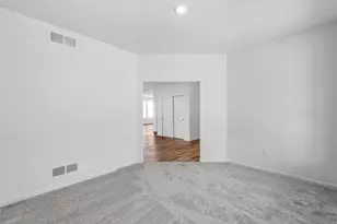 120 O'Brien Ct, Columbus, WI 53925 - Photo 7