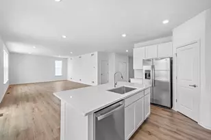 120 O'Brien Ct, Columbus, WI 53925 - Photo 11