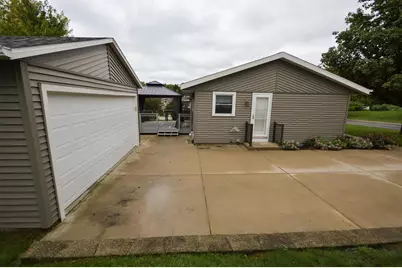 465 Raintree Drive, Fort Atkinson, WI 53538 - Photo 5