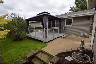 465 Raintree Drive, Fort Atkinson, WI 53538 - Photo 7