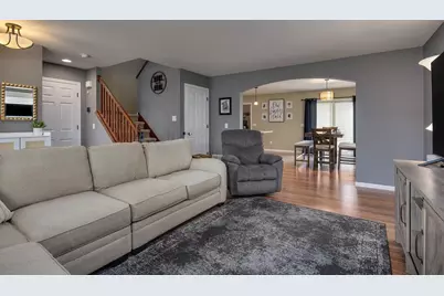 6982 Reston Heights Drive, Madison, WI 53718 - Photo 5