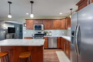 6982 Reston Heights Dr, Madison, WI 53718 - Photo 9