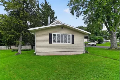 301 N Stevenson Street, DeForest, WI 53598 - Photo 3