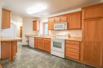 112 Oxford Lane, Cambridge, WI 53523 - Photo 9